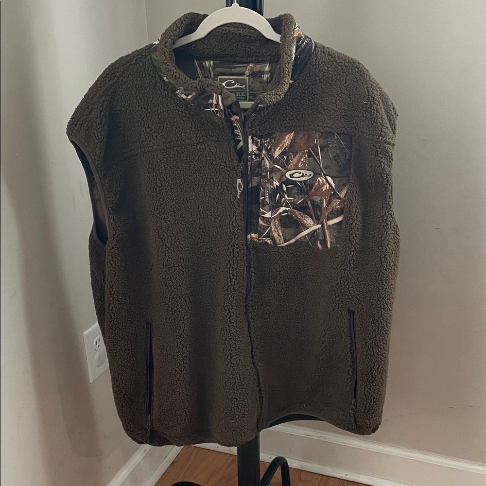 Drake Brown Sherpa Vest with Camouflage Details